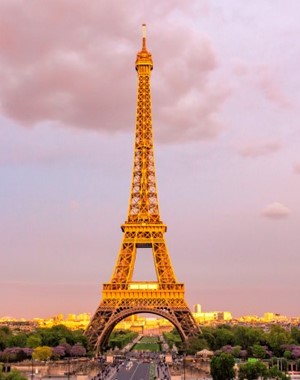 Sunset in Paris with view on the Eiffel tower Sunset in Paris with view on the Eiffel tower
